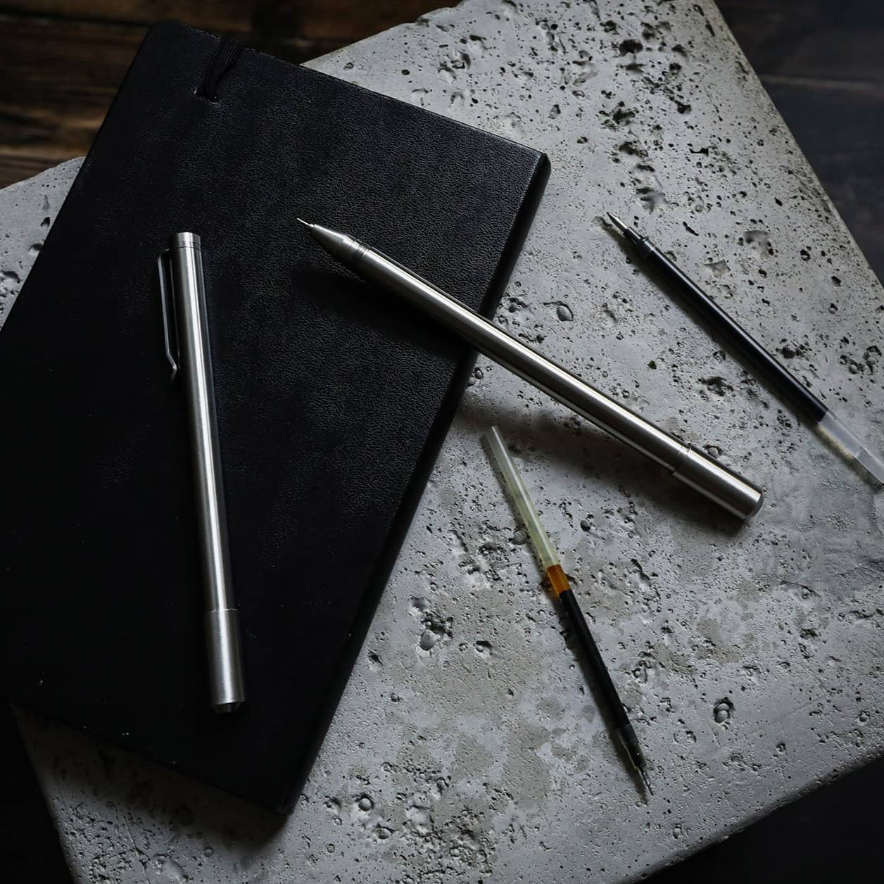 PHX-Pen : A Timeless Stainless Steel Pen - Image 4